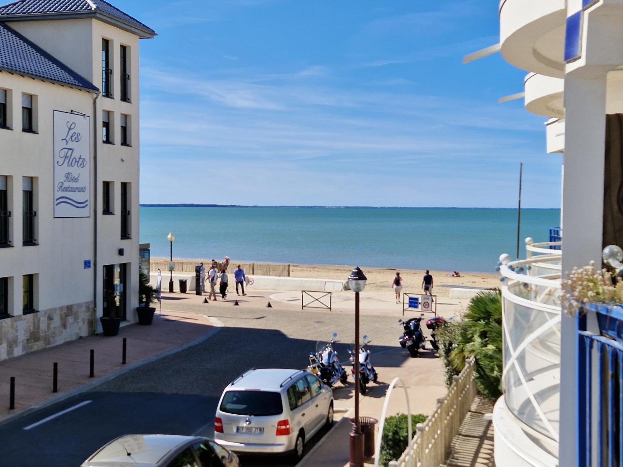 Appartement Pres De La Plage - 4 Pers, Piscine Ouverte, Parking, Animaux Acceptes - Fr-1-706-12 Châtelaillon-Plage Exterior photo